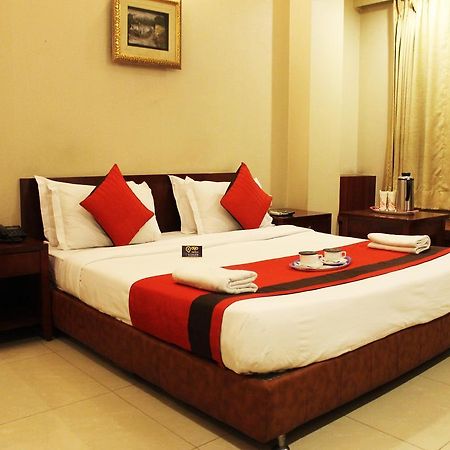 Oyo Premium Kaushambi Otel Indirapuram Dış mekan fotoğraf