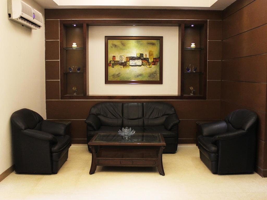 Oyo Premium Kaushambi Otel Indirapuram Dış mekan fotoğraf
