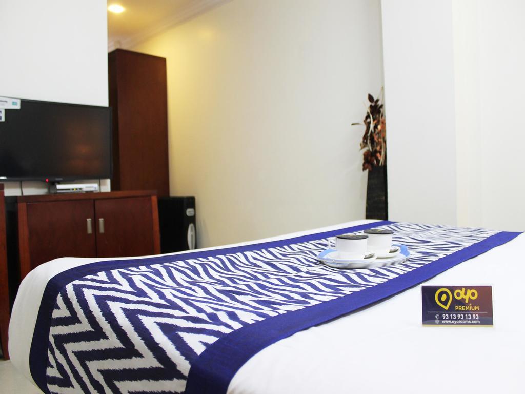 Oyo Premium Kaushambi Otel Indirapuram Oda fotoğraf