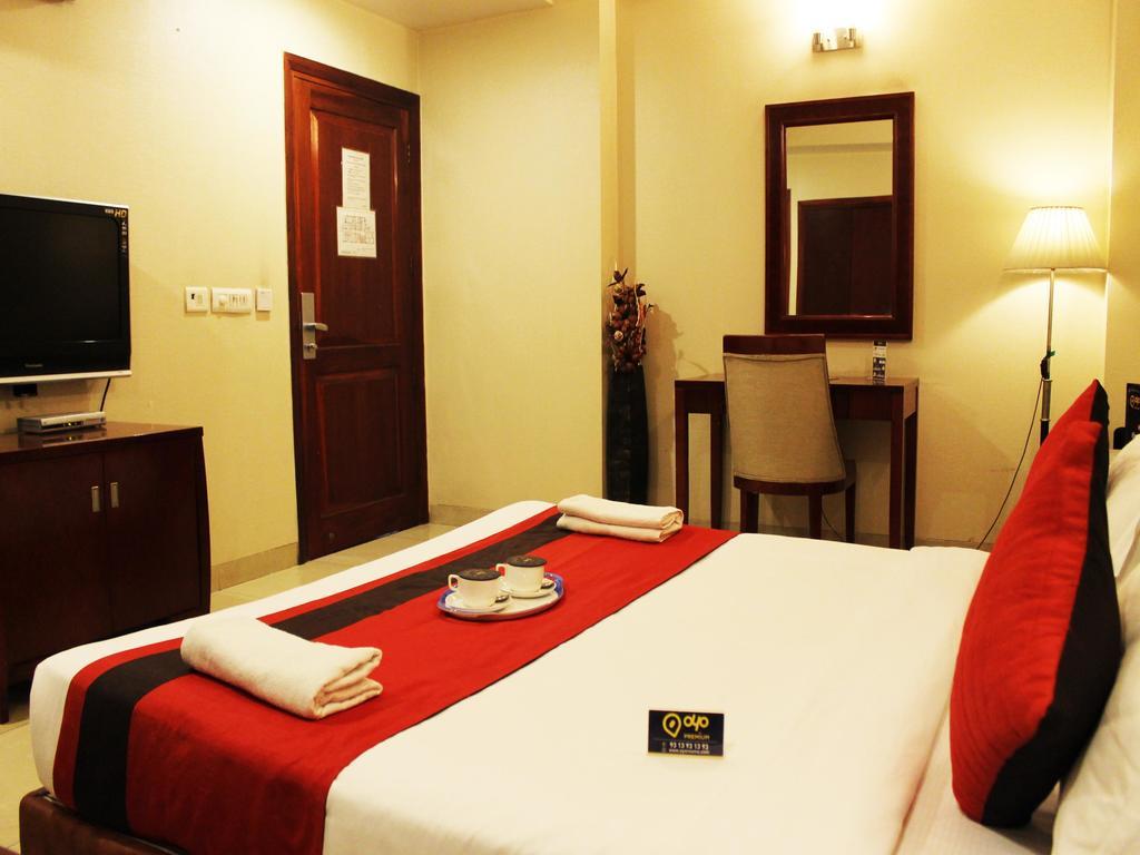 Oyo Premium Kaushambi Otel Indirapuram Dış mekan fotoğraf